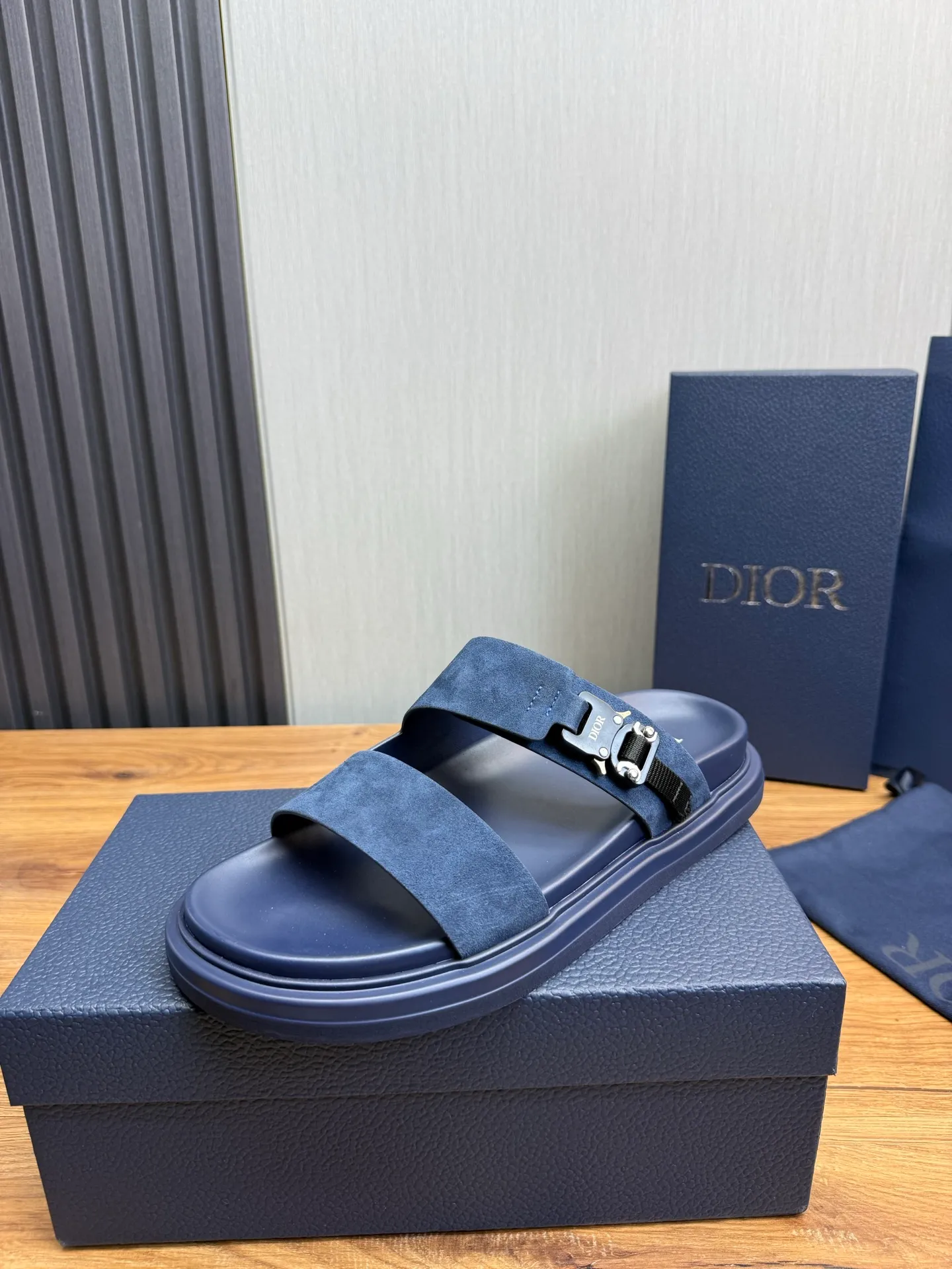 Men's shoes 300💰 Dior. Men's slippers🩴 Official website 1:1 production 38-45 size 45 46 🉑️Customized original material shipped✅